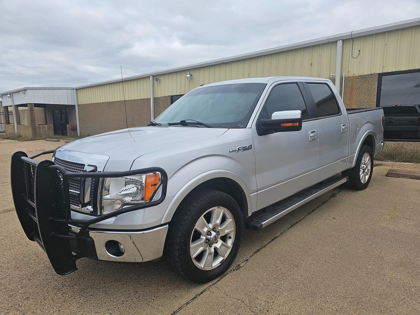 2012 SILVER Ford F-150 FX2 SuperCrew (1FTFW1CF8CK) with an 5.0L V8 engine, 6-Speed Automatic transmission, located at 533 S Seven Points BLVD, Seven Points, TX, 75143, (430) 255-4030, 32.313999, -96.209351 - Photo#0